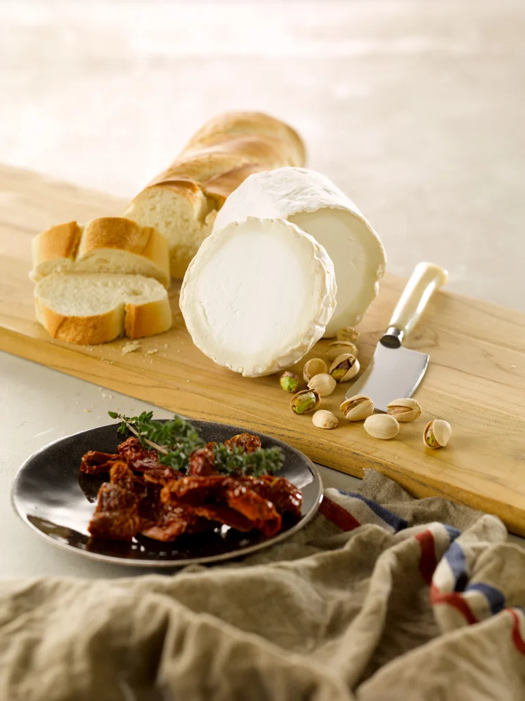 Große Ziegenkäserolle
Bûche de chèvre